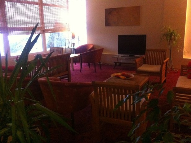 Imagen de los interiores del Hotel Atamer. Foto 16