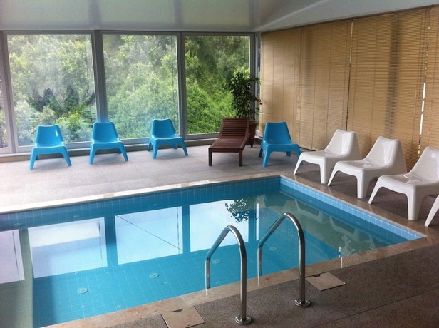 Imagen de la piscina del Hotel Atamer. Foto 19