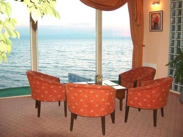 Imagen del bar/restaurante del Hotel Atamer. Foto 4