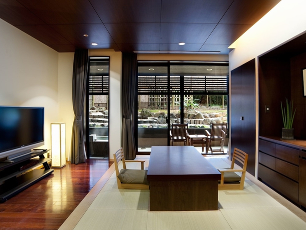 Imagen de la habitación del Hotel Atami Fufu. Foto 10