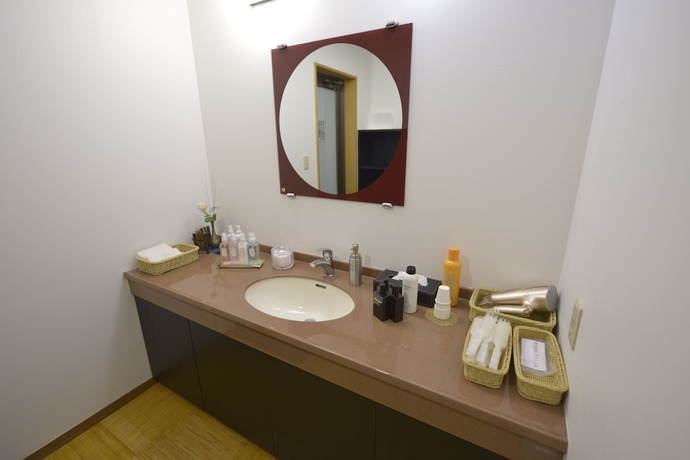 Imagen de los interiores del Hotel Atami Keienn. Foto 18
