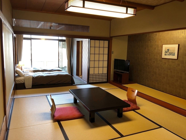 Imagen de la habitación del Hotel Atami Kinjokan. Foto 11