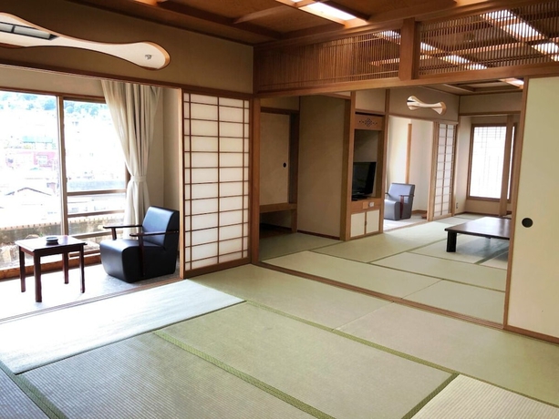 Imagen de la habitación del Hotel Atami Kinjokan. Foto 13