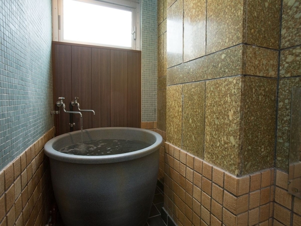 Imagen de la habitación del Hotel Atami Kinjokan. Foto 15