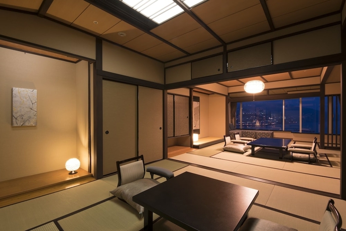 Imagen de la habitación del Hotel Atami Korakuen. Foto 4