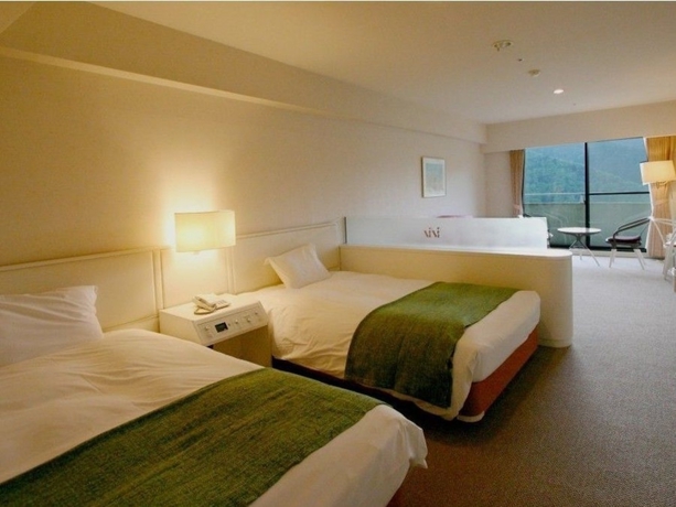 Imagen de la habitación del Hotel Atami Morino Onsen. Foto 9