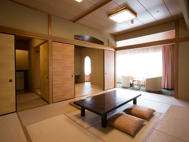 Imagen de la habitación del Hotel Atami New Fujiya. Foto 2