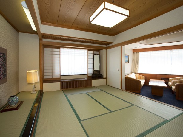 Imagen de la habitación del Hotel Atami New Fujiya. Foto 14