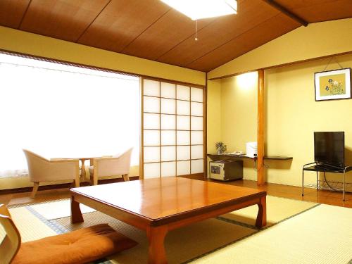 Imagen de la habitación del Hotel Atami Onsen Yume Iroha. Foto 16