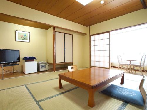 Imagen de la habitación del Hotel Atami Onsen Yume Iroha. Foto 18
