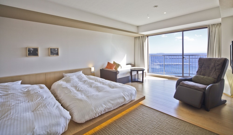 Imagen de la habitación del Hotel Atami Seaside Spa and Resort. Foto 5