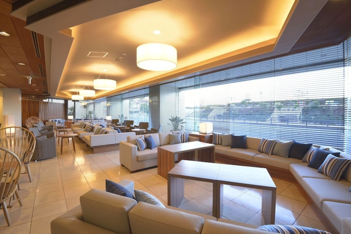 Imagen de los interiores del Hotel Atami Seaside Spa and Resort. Foto 17