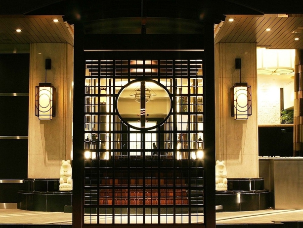 Imagen de los interiores del Hotel Atami Season. Foto 7
