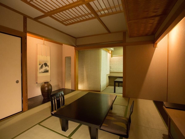 Imagen de la habitación del Hotel Atami Season. Foto 3