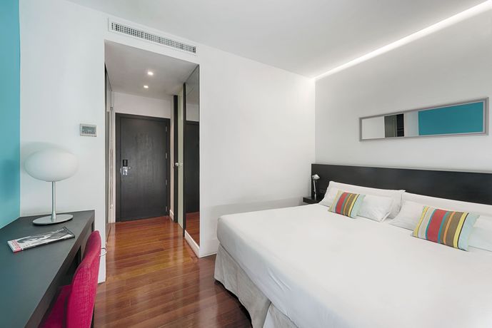 Imagen de la habitación del Hotel Atarazanas. Foto 10