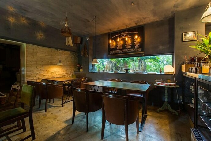 Imagen del bar/restaurante del Hotel Atelier Caf&eacute; bar Seihei. Foto 21