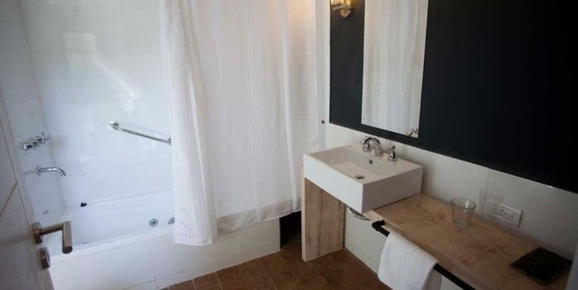 Imagen de la habitación del Hotel Atelier Hotel de Charme. Foto 2