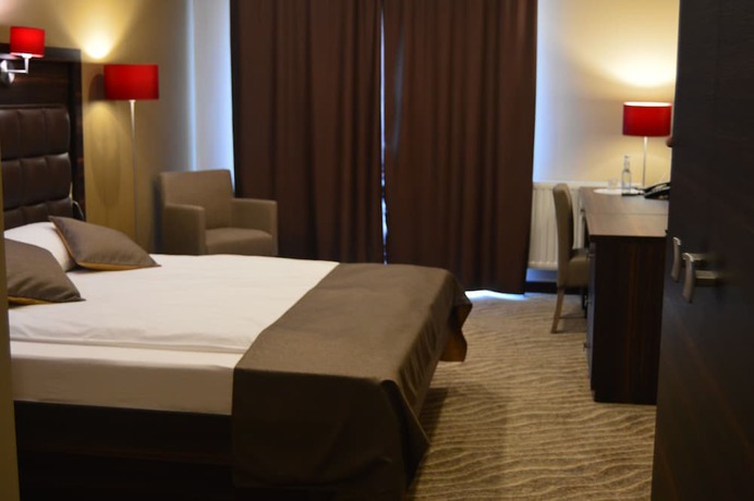 Imagen de la habitación del Hotel Atena, Mielec. Foto 12