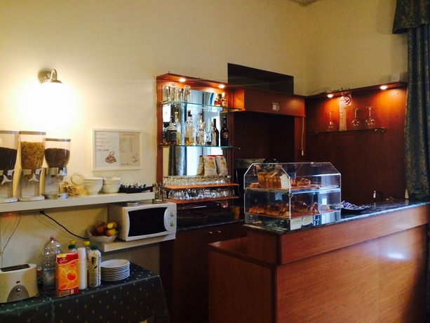 Imagen del bar/restaurante del Hotel Atena, Mil&aacute;n. Foto 2