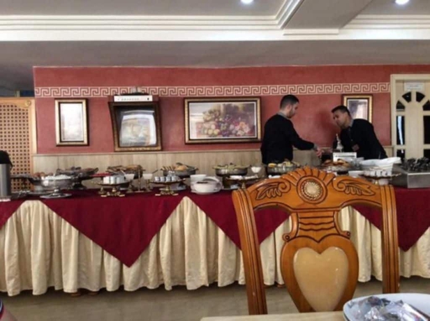 Imagen del bar/restaurante del Hotel Atenas. Foto 5