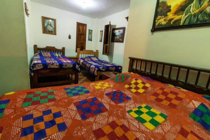 Imagen de la habitación del Hotel Atenas Jeric&oacute;. Foto 5