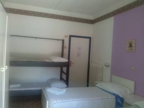 Imagen de la habitación del Hotel Atene Albergo Riccione. Foto 6
