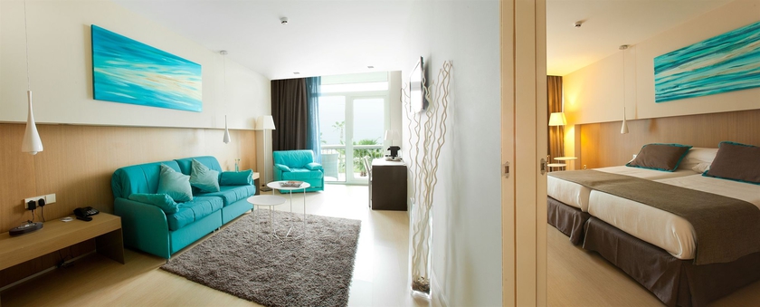 Imagen de la habitación del Hotel Atenea Port Barcelona Mataro. Foto 6