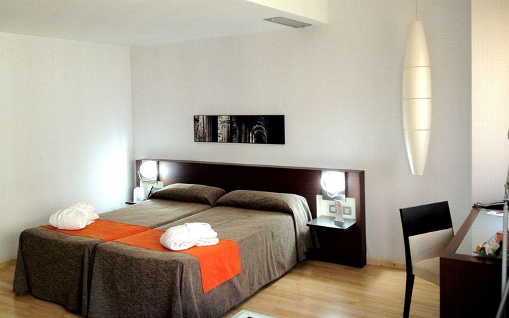 Imagen general del Hotel Atenea Rekord Suites. Foto 5