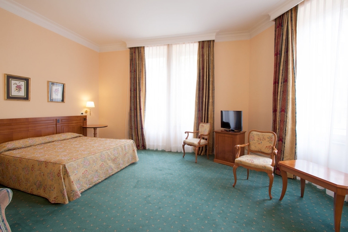 Imagen de la habitación del Hotel Ateneo Garden Palace. Foto 6