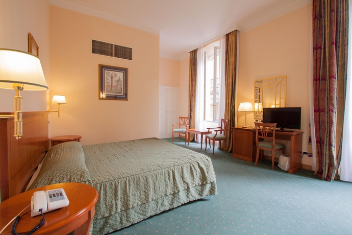 Imagen de la habitación del Hotel Ateneo Garden Palace. Foto 13