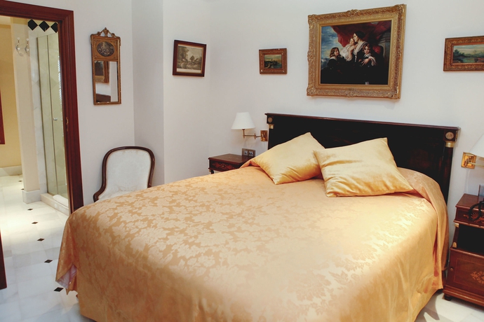 Imagen de la habitación del Hotel Ateneo Sevilla. Foto 4