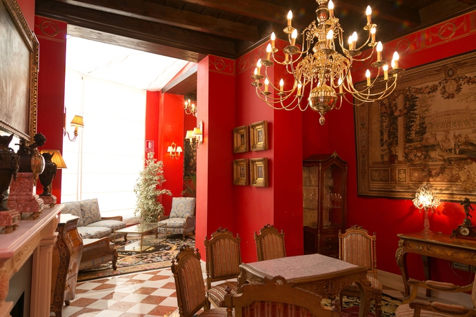 Imagen de los interiores del Hotel Ateneo Sevilla. Foto 11