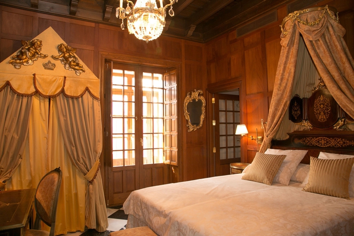 Imagen de la habitación del Hotel Ateneo Sevilla. Foto 9