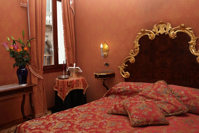 Imagen de la habitación del Hotel Ateneo, Venecia. Foto 6