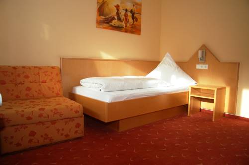 Imagen de la habitación del Hotel Ates Kehl. Foto 10