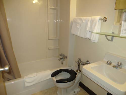 Imagen de la habitación del Hotel Athabasca Valley Inn & Suites. Foto 16