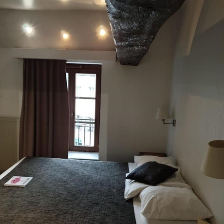 Imagen de la habitación del Hotel Athanor. Foto 7