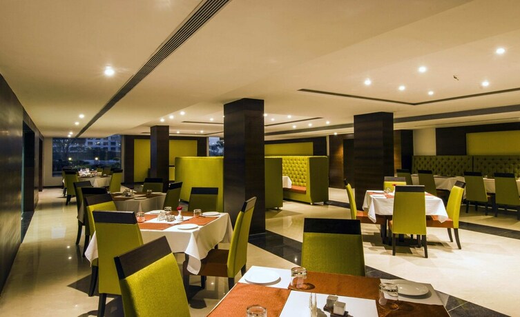 Imagen del bar/restaurante del Hotel Atharva, Ujjain. Foto 5