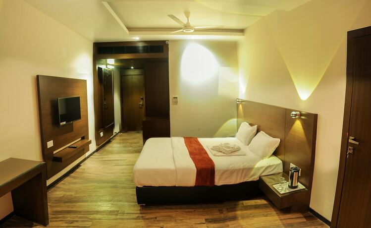 Imagen de la habitación del Hotel Atharva, Ujjain. Foto 8