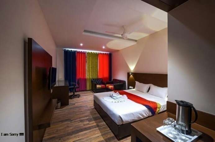 Imagen de la habitación del Hotel Atharva, Ujjain. Foto 11