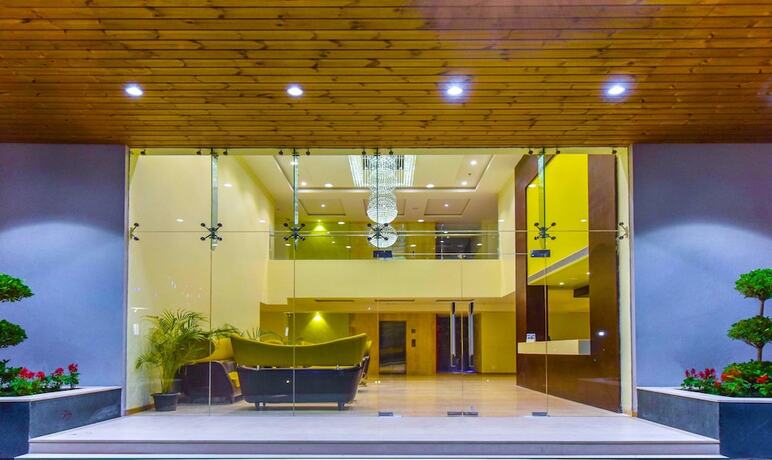 Imagen de los interiores del Hotel Atharva, Ujjain. Foto 17