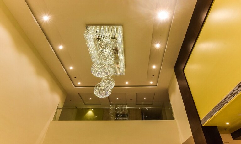 Imagen de los interiores del Hotel Atharva, Ujjain. Foto 18