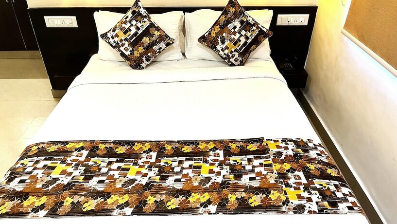 Imagen de la habitación del Hotel Athasri HSR Layout. Foto 16