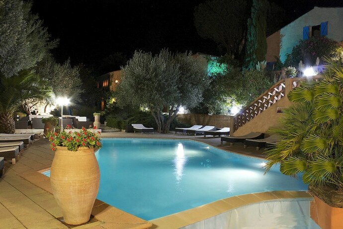 Imagen general del Hotel Athénopolis, Grimaud. Foto 1