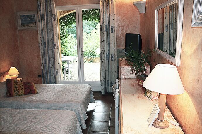 Imagen general del Hotel Ath&eacute;nopolis, Grimaud. Foto 3