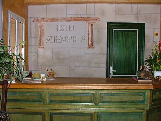 Imagen general del Hotel Ath&eacute;nopolis, Grimaud. Foto 4