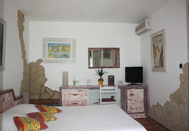 Imagen general del Hotel Ath&eacute;nopolis, Grimaud. Foto 9