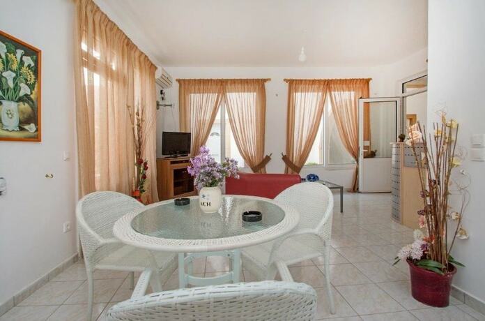 Imagen general del Hotel Athena Apartments and Studios, Kythira. Foto 10