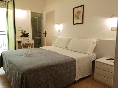 Imagen de la habitación del Hotel Athena B&B. Foto 7
