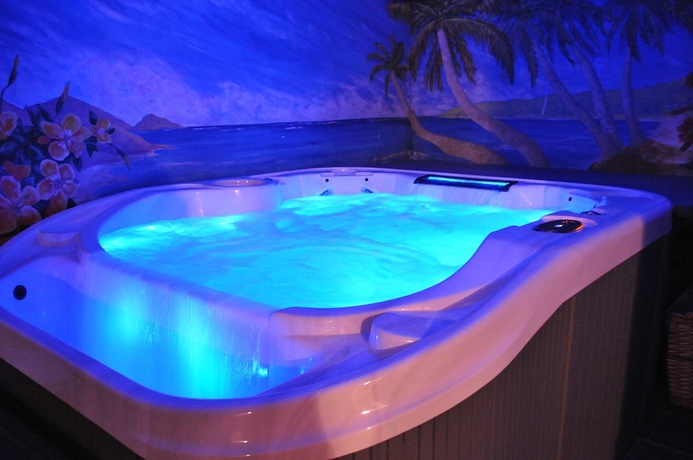 Imagen de la piscina del Hotel Athena, Brides les Bains. Foto 18